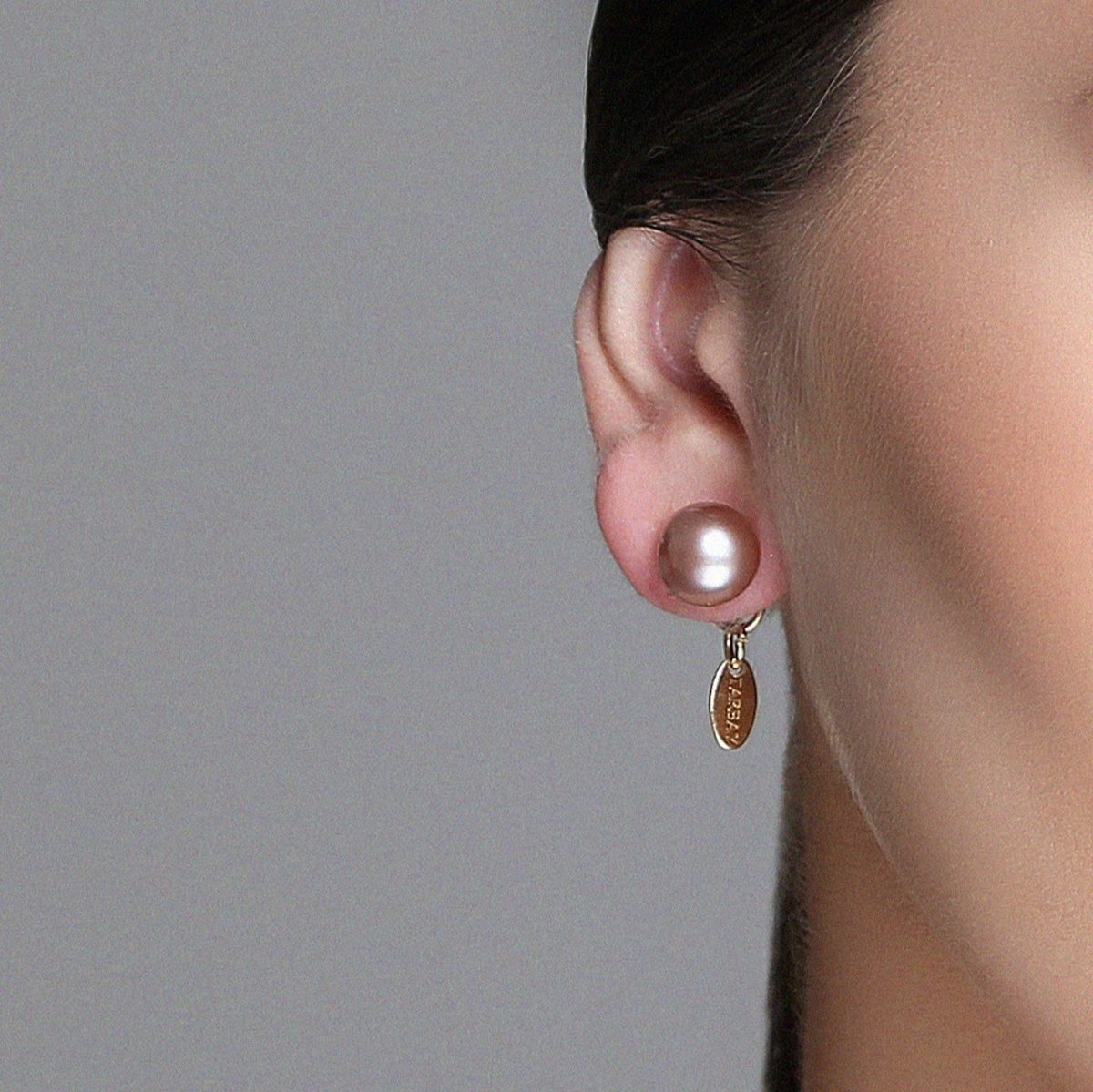 Classic Half-Round Pearl Earrings (12mm) - Salmon Pearl Earrings TARBAY   