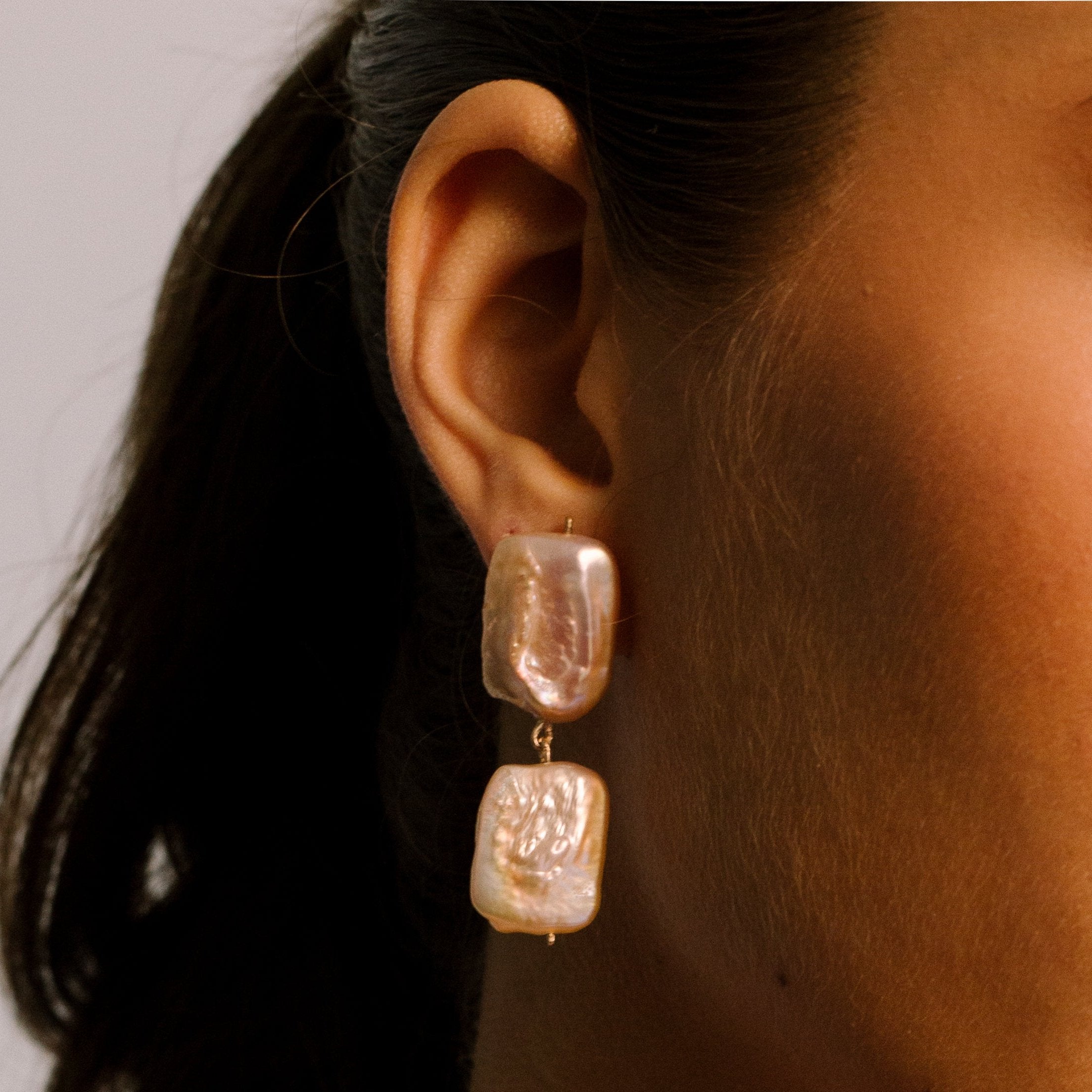 Keshi Earrings #10 (40mm) - Salmon Pearl Maiara TARBAY   